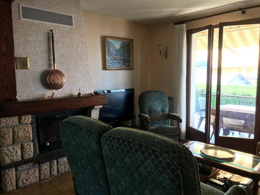 Comme Chez Mamie, Maison Entiere 1-6 Personnes Alby-sur-Cheran Esterno foto